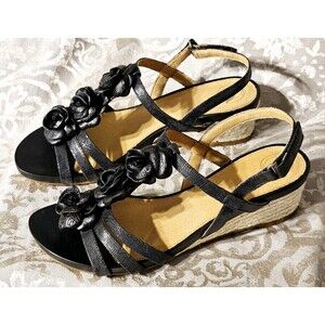 Nurture Verbena Wedge Sandals Size 10 M